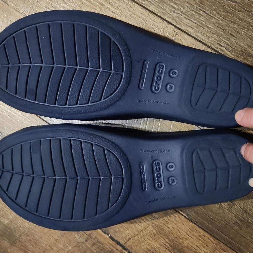 Crocs - Picture 5 of 6